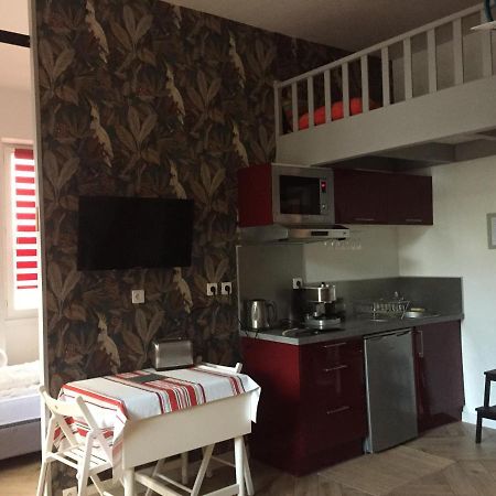 2 Pieces A 300M De La Grande Plage - 2 A 5 Couchages Сен-Жан-де-Люз Экстерьер фото